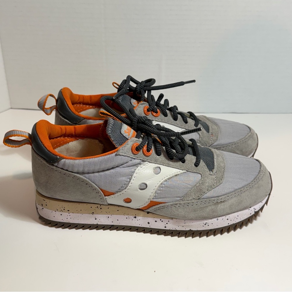 Saucony Jazz sneakers Women’s Sz 7